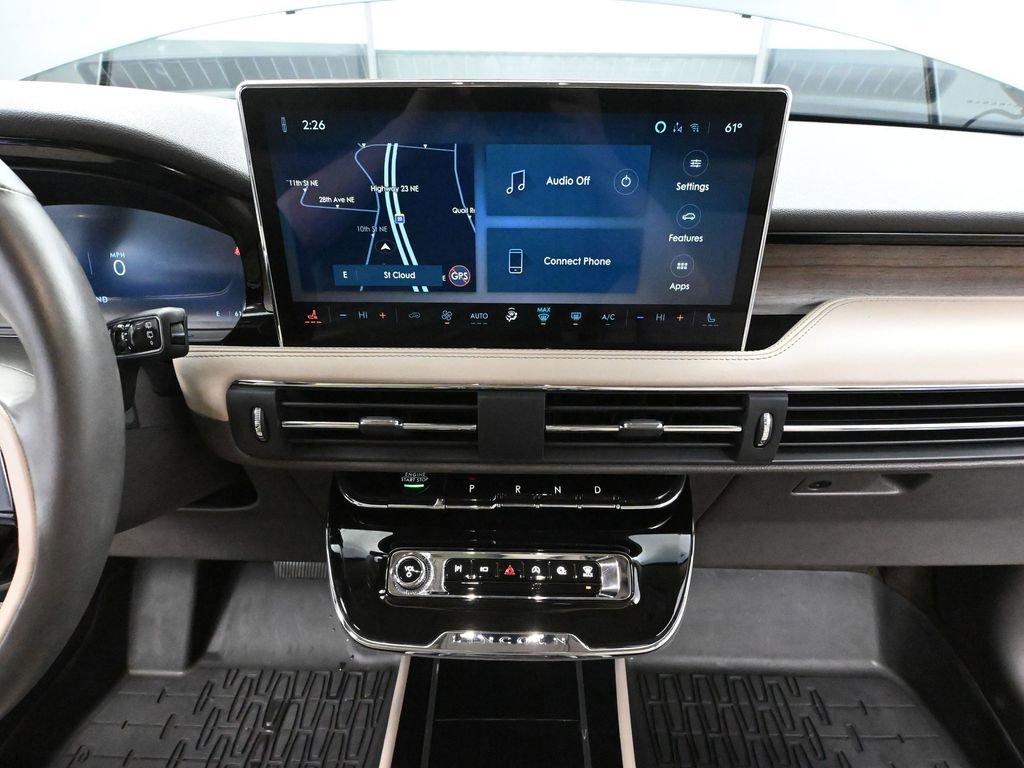 Used 2024 Lincoln Corsair Reserve w/ Towing Package image 32