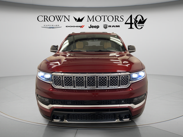 Used 2025 Jeep Grand Wagoneer L Series III w/ Rear Seat Video Group 1 AWD/4WD image 11