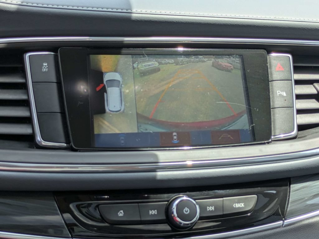 Used 2019 Buick Enclave Essence FWD image 25