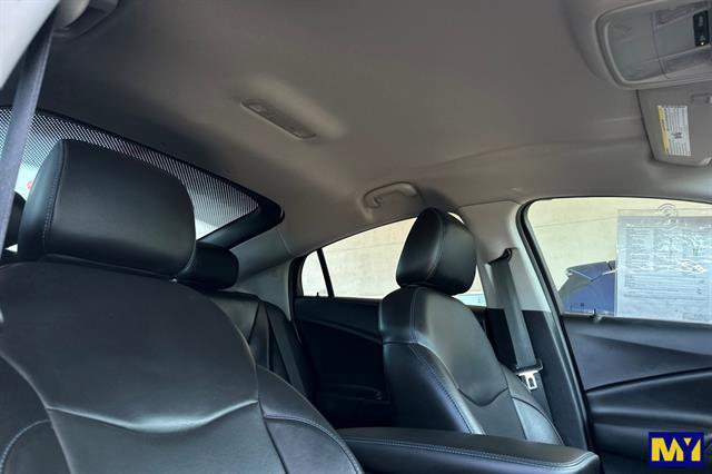 Used 2018 Chevrolet Volt Premier w/ Driver Confidence Package image 18