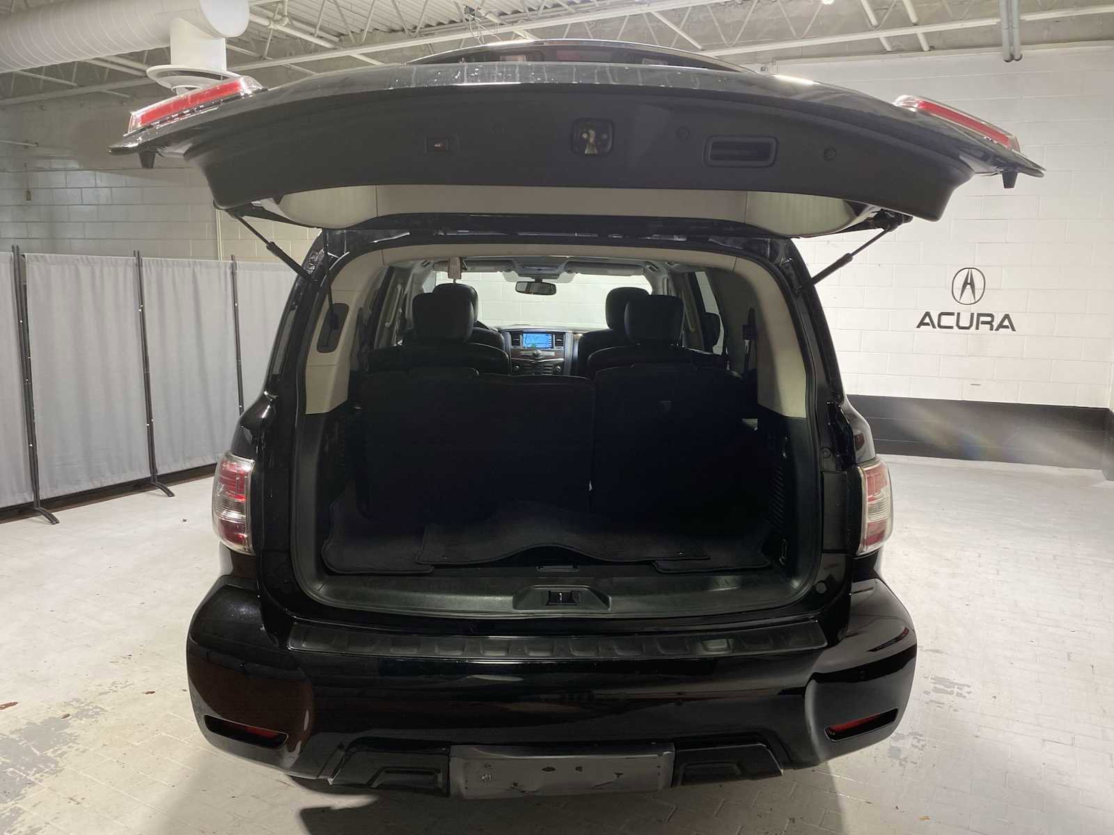 Used 2020 Nissan Armada SL w/ Premium Package image 19