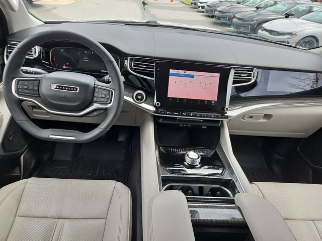 Used 2022 Jeep Wagoneer Series III w/ Convenience Group I RWD image 9