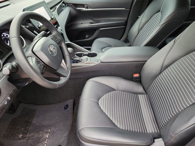 Used 2023 Toyota Camry SE FWD image 11