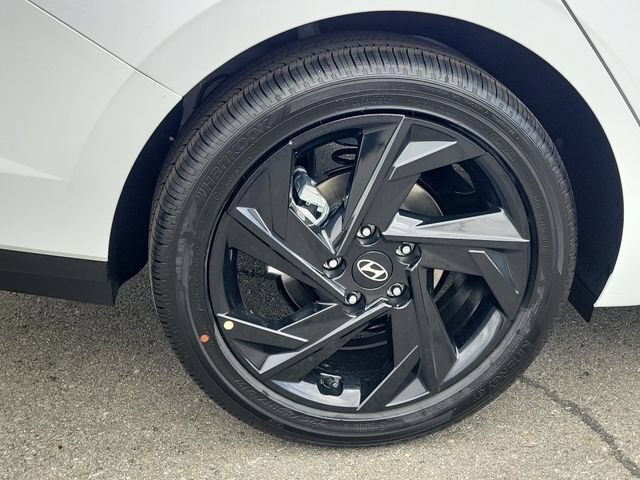 New 2026 Hyundai Elantra SEL Sport FWD image 30