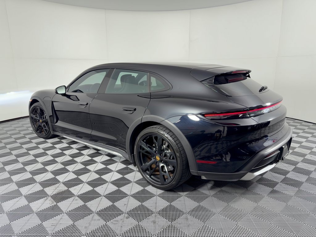 Certified 2022 Porsche Taycan 4 Cross Turismo AWD/4WD image 3