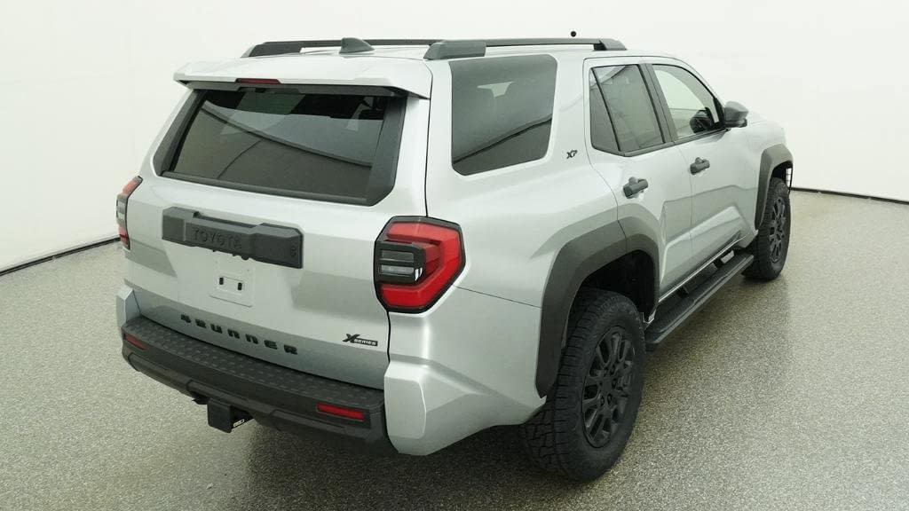 Used 2026 Toyota 4Runner SR5 RWD image 8