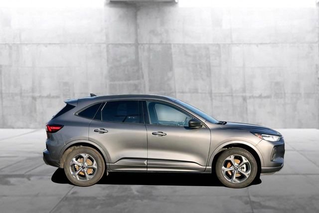 Certified 2024 Ford Escape ST-Line image 5