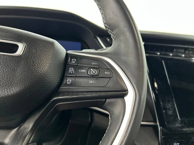Used 2024 Jeep Grand Cherokee Altitude AWD/4WD image 10