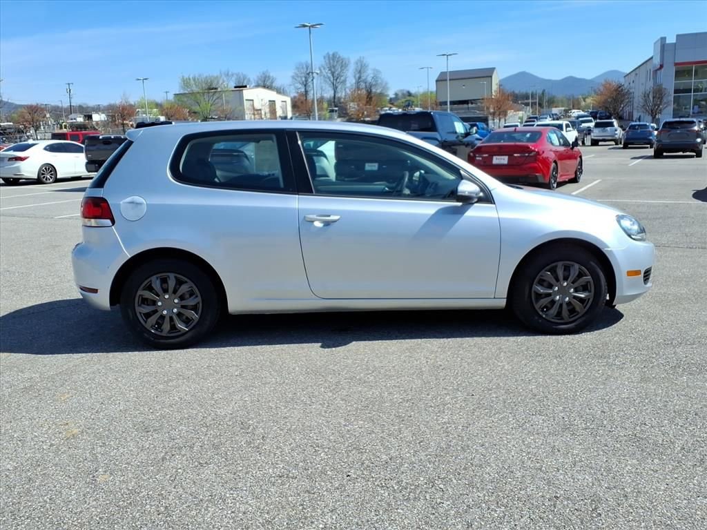 Used 2013 Volkswagen Golf 2-Door image 3