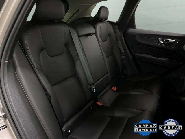 Used 2025 Volvo XC60 B5 Core image 71