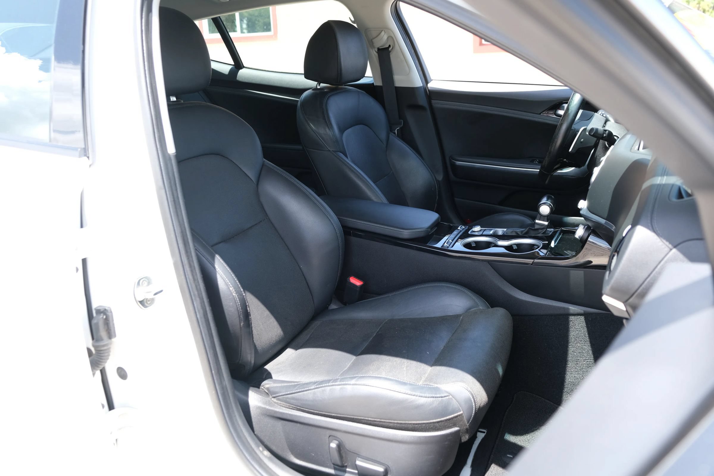 Used 2018 Kia Stinger Premium RWD image 11
