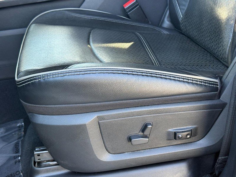 Used 2022 RAM 3500 Laramie image 31