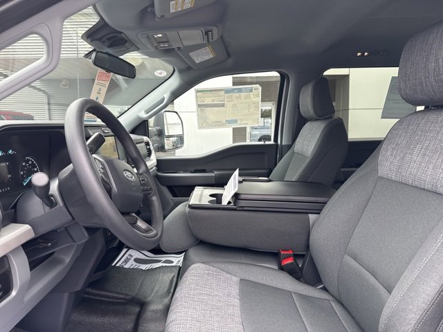 New 2026 Ford F350 XLT w/ Snow Plow/Camper Package image 10