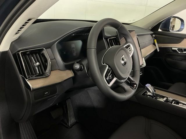 New 2026 Volvo XC90 B5 Plus image 18
