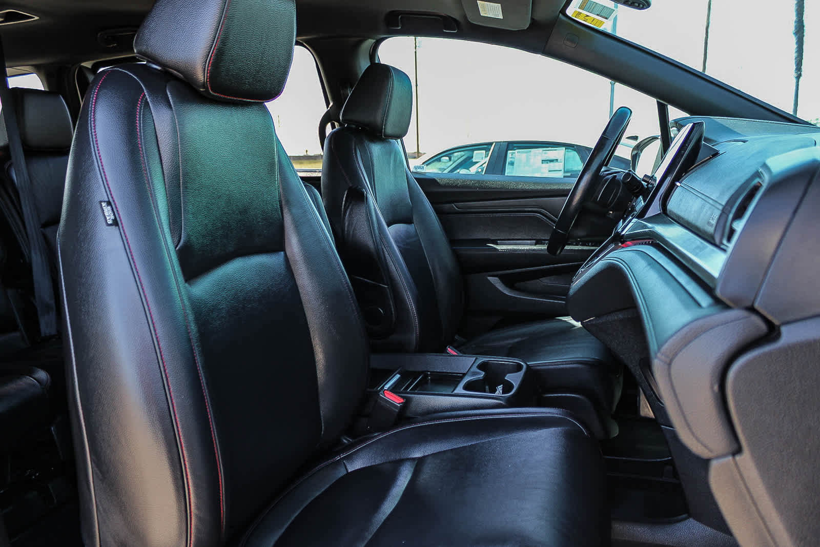 Certified 2023 Honda Odyssey Sport image 16