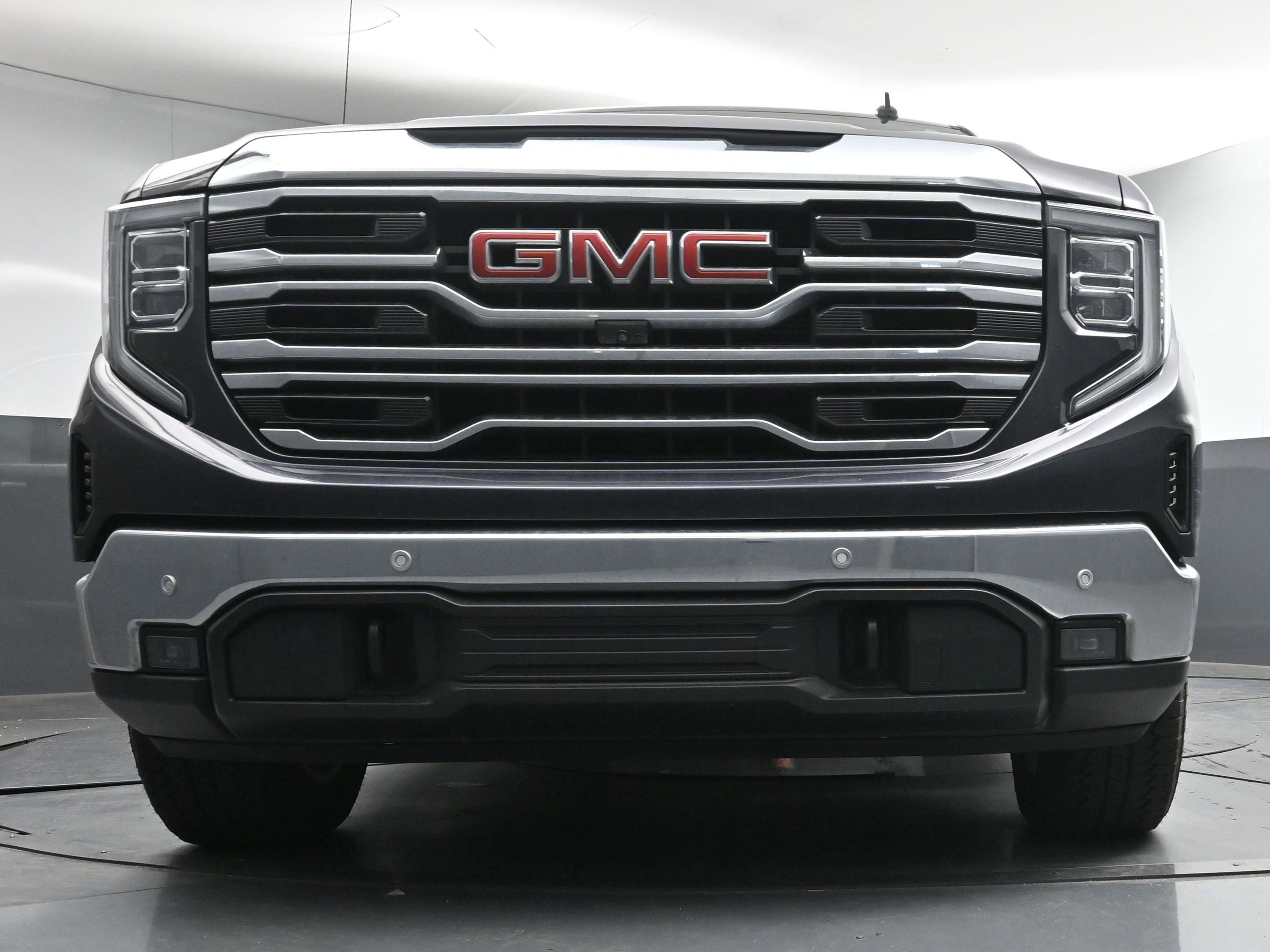 Used 2024 GMC Sierra 1500 SLT w/ SLT Premium Plus Package image 25