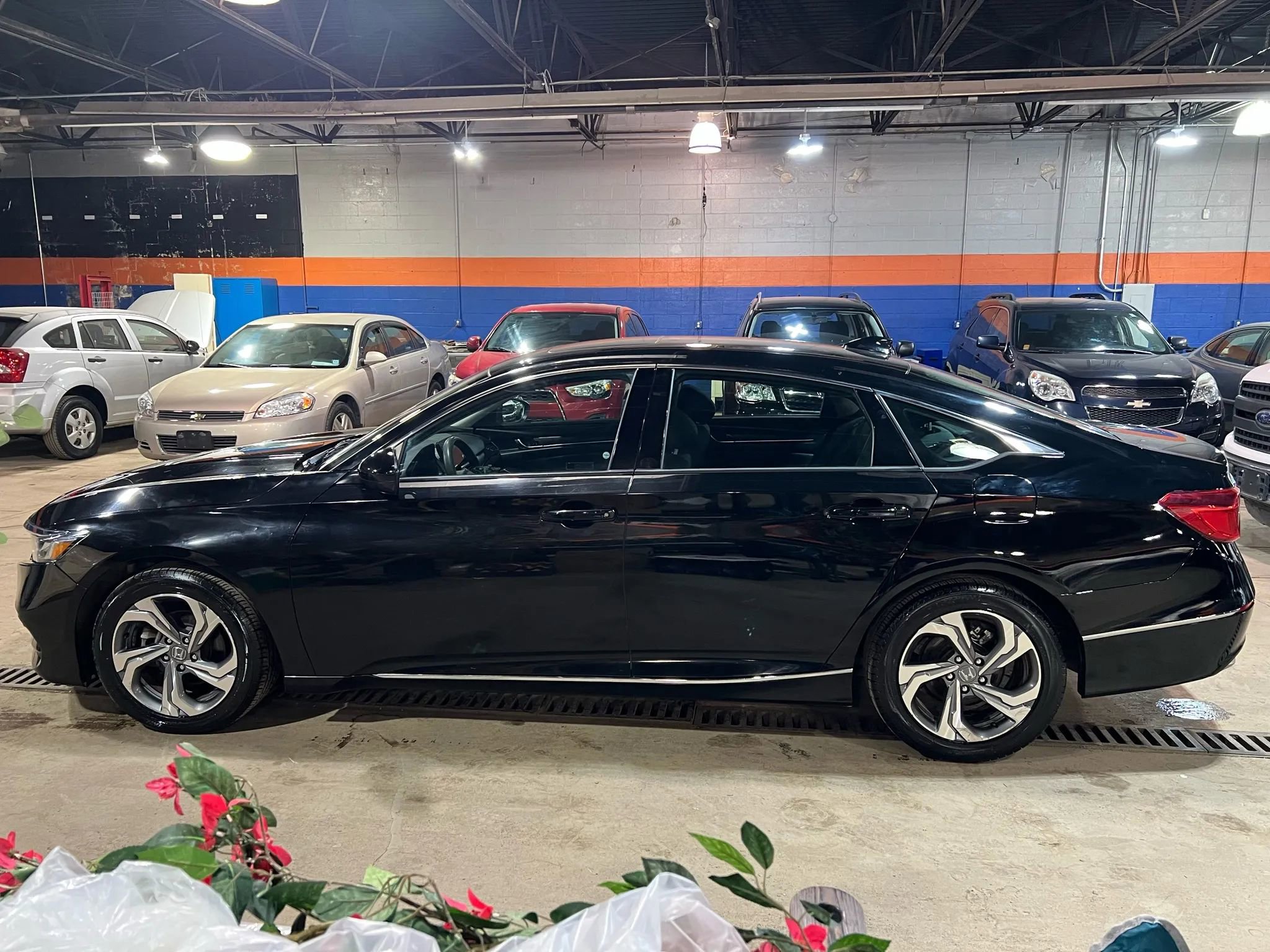 Used 2018 Honda Accord EX image 6