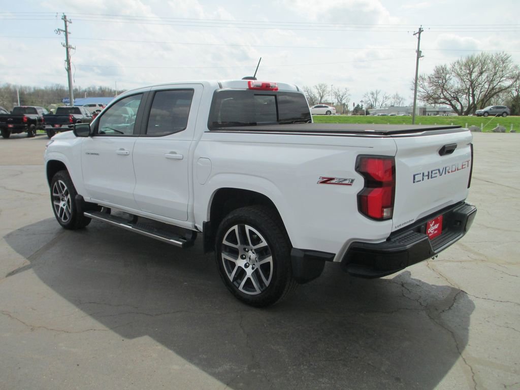 Used 2024 Chevrolet Colorado Z71 w/ Z71 Convenience Package 2 image 10