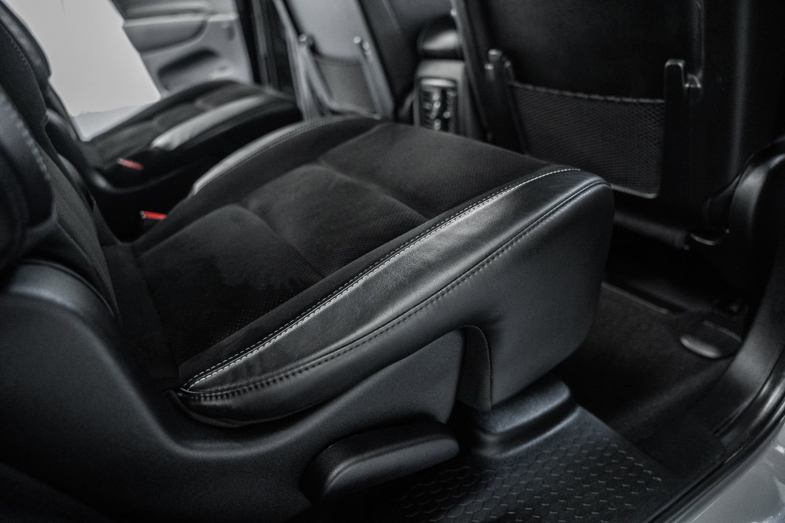 Used 2022 Dodge Durango SRT w/ Black Package AWD/4WD image 40