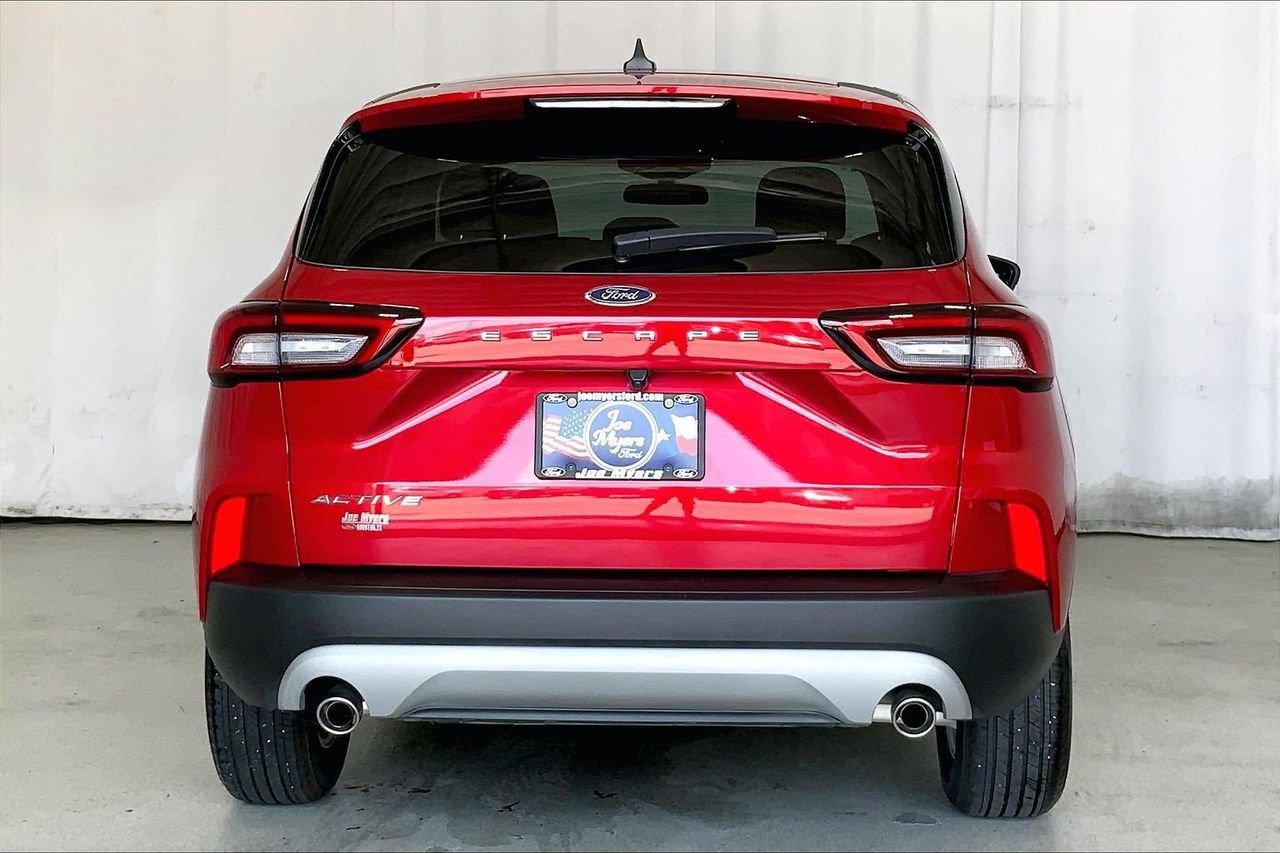 Used 2025 Ford Escape Active FWD image 3