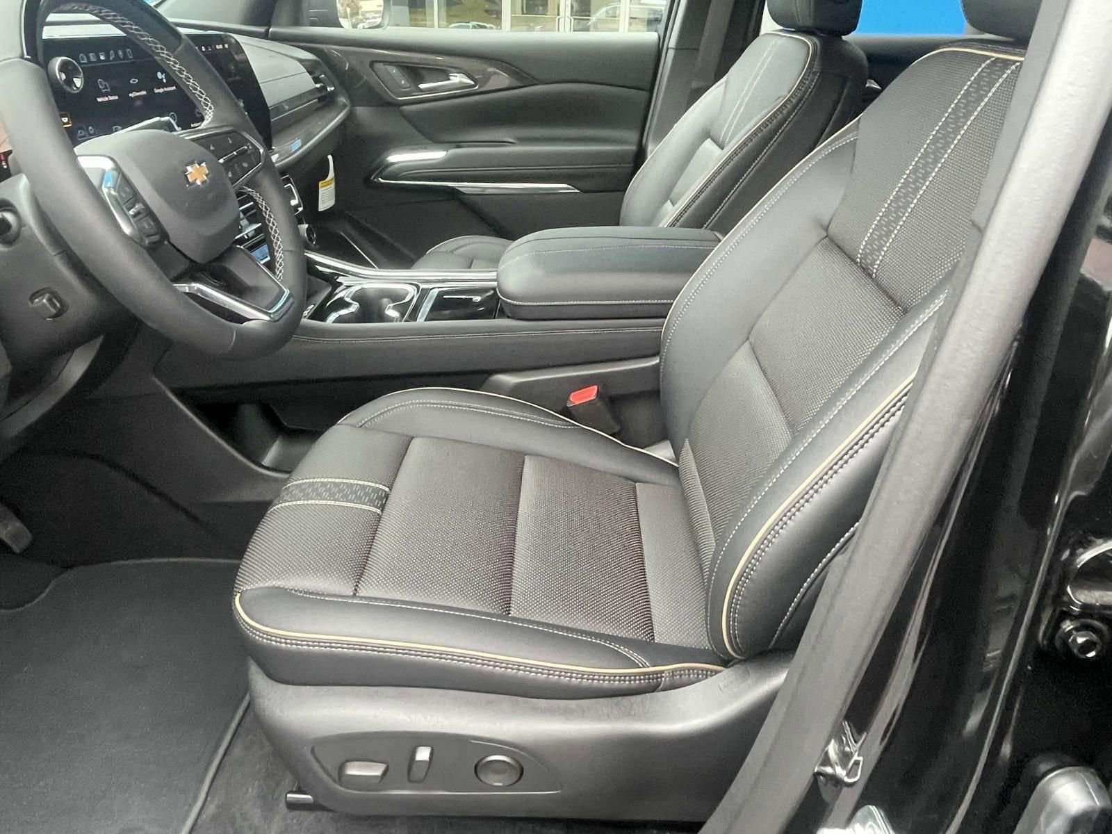 New 2026 Chevrolet Traverse High Country image 10