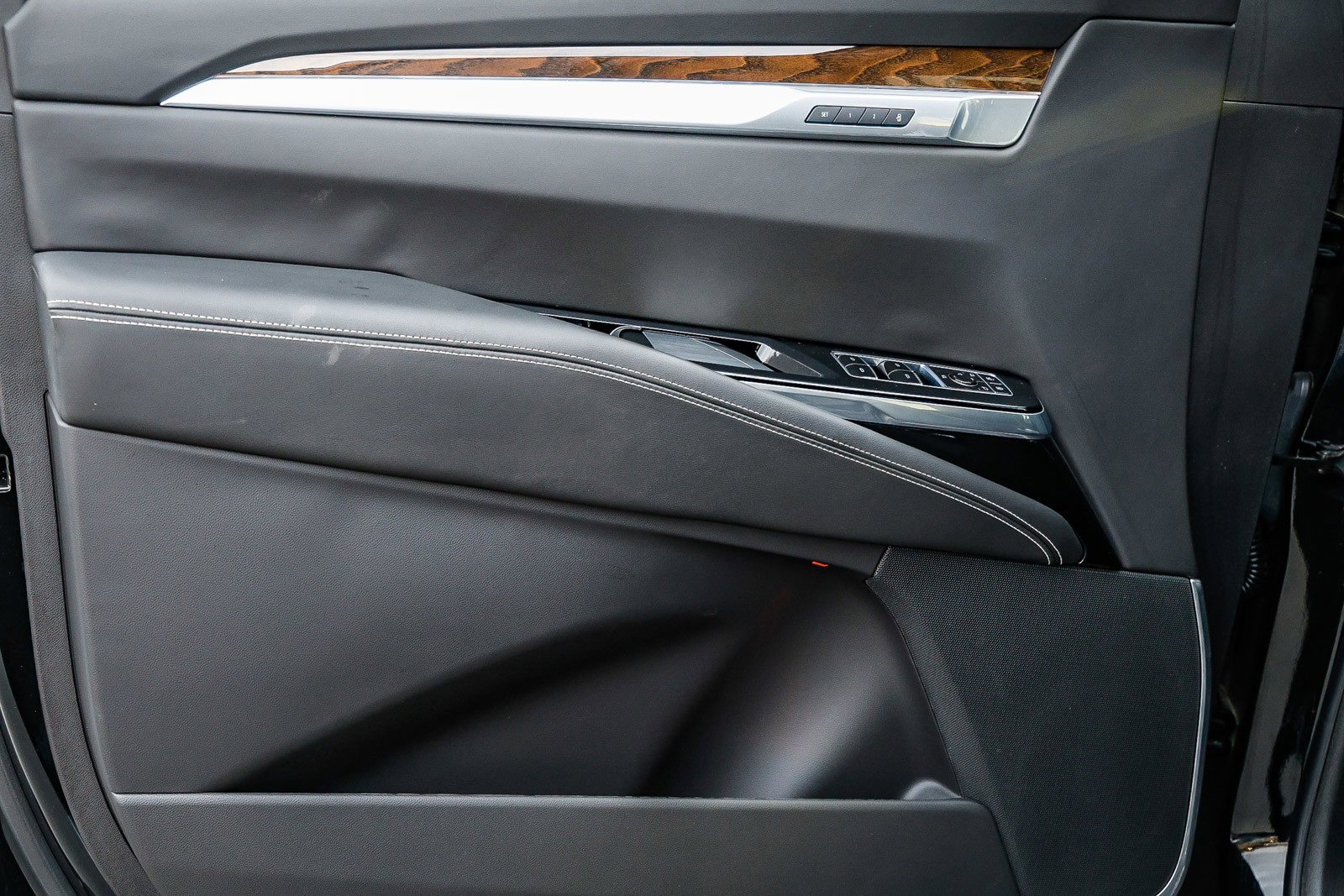 Used 2025 Cadillac Escalade Sport Platinum image 22