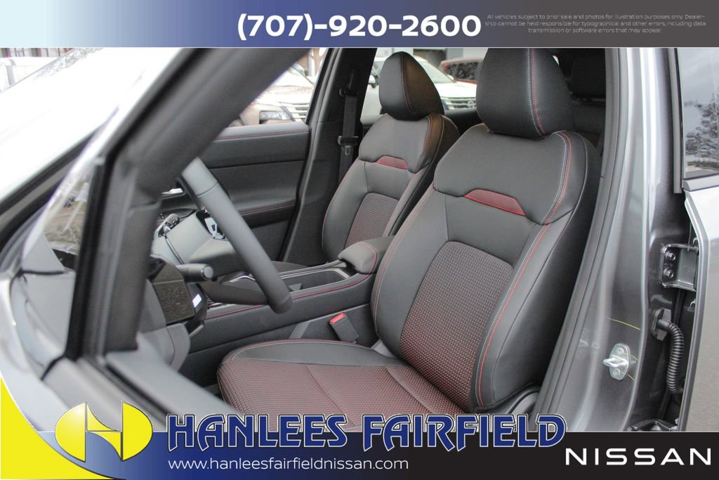 New 2025 Nissan Kicks SR FWD image 23