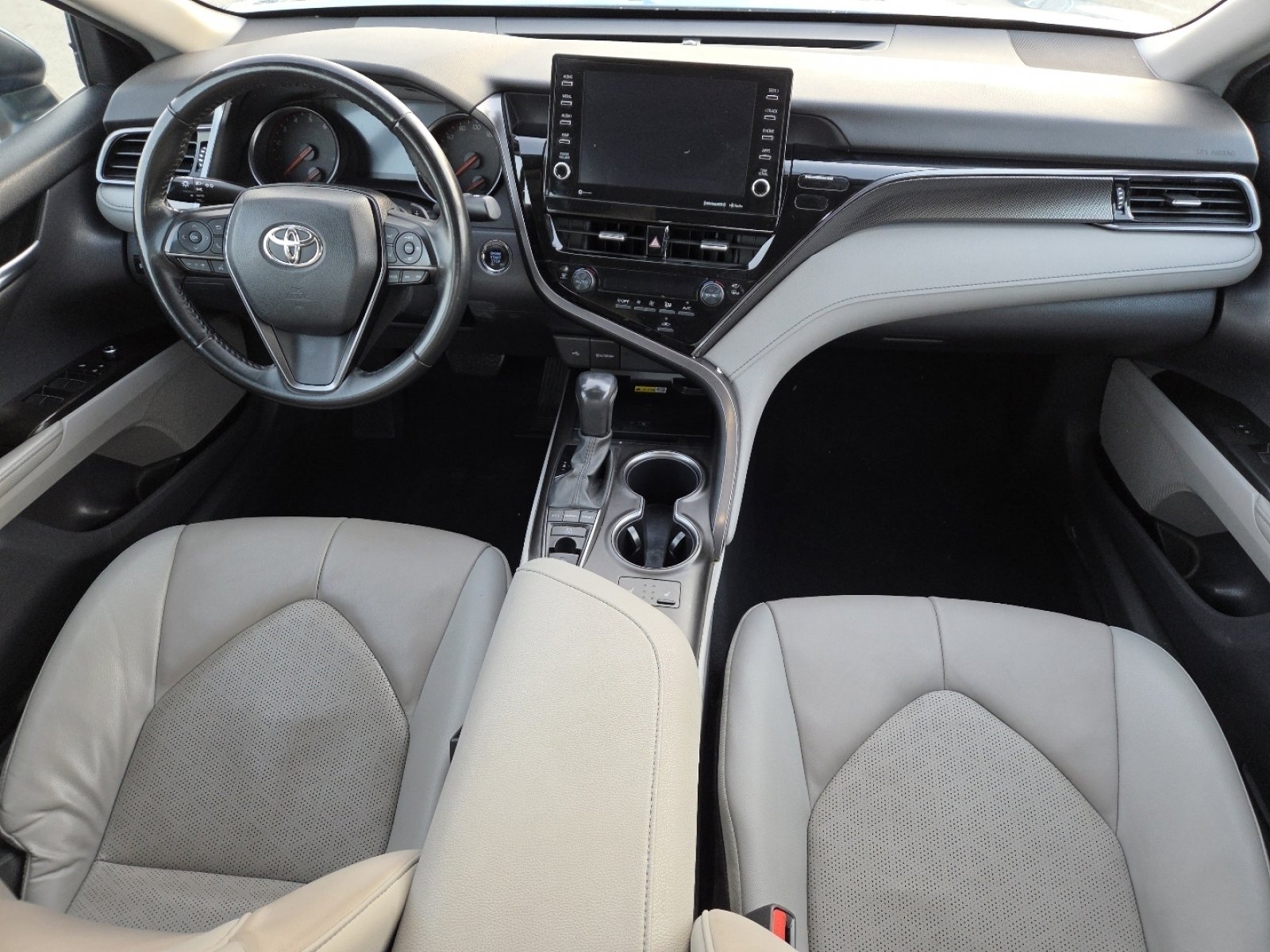 Used 2023 Toyota Camry XSE image 23