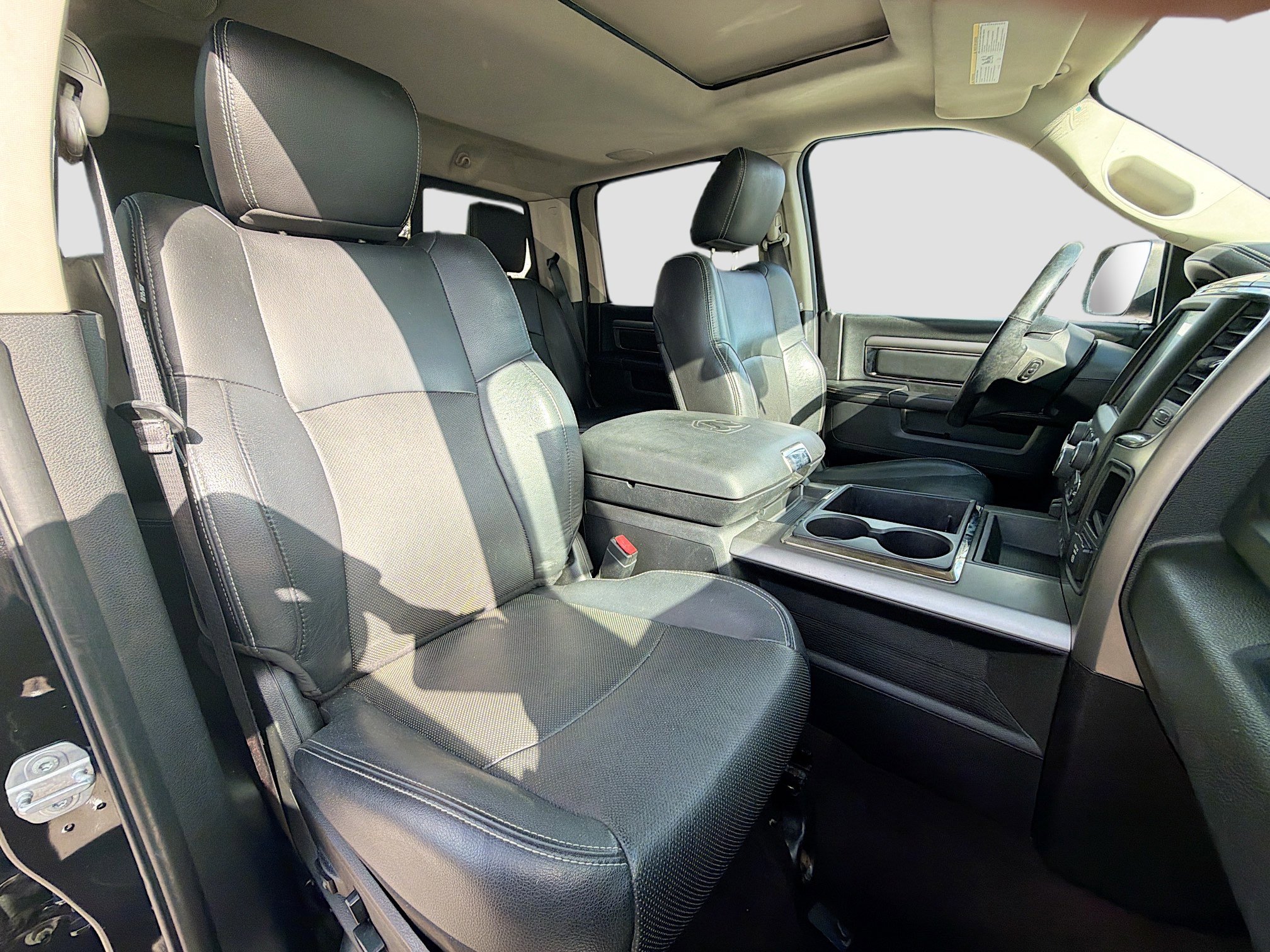 Used 2015 RAM 1500 Sport image 14