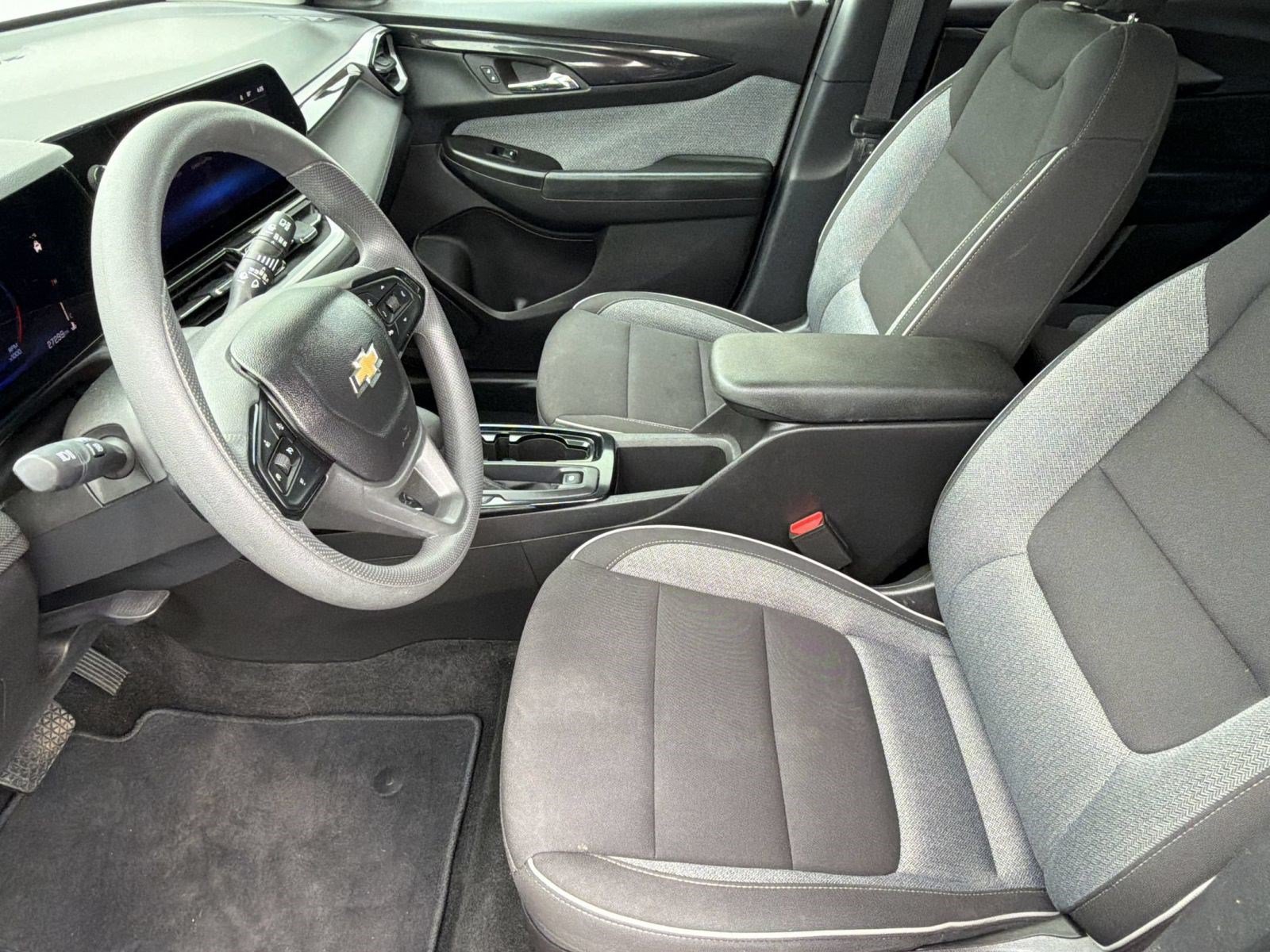 Used 2025 Chevrolet TrailBlazer LT FWD image 27