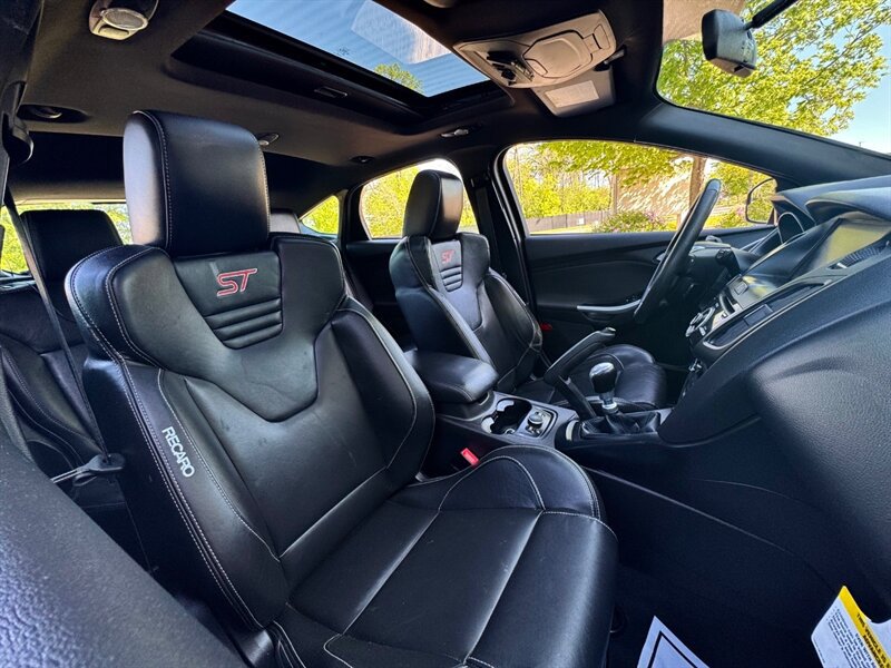 Used 2013 Ford Focus ST FWD image 22