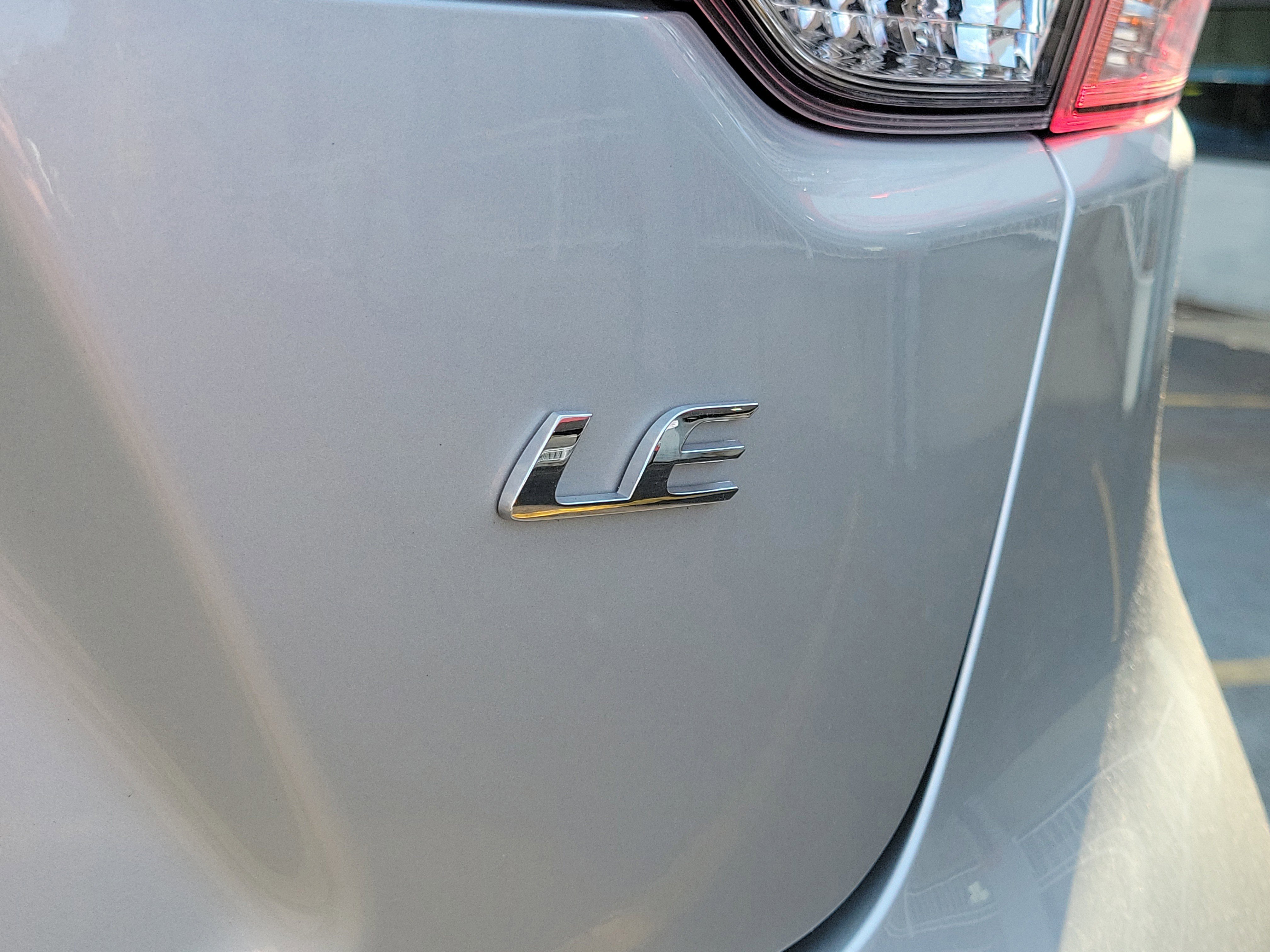 Used 2025 Toyota Corolla LE image 7