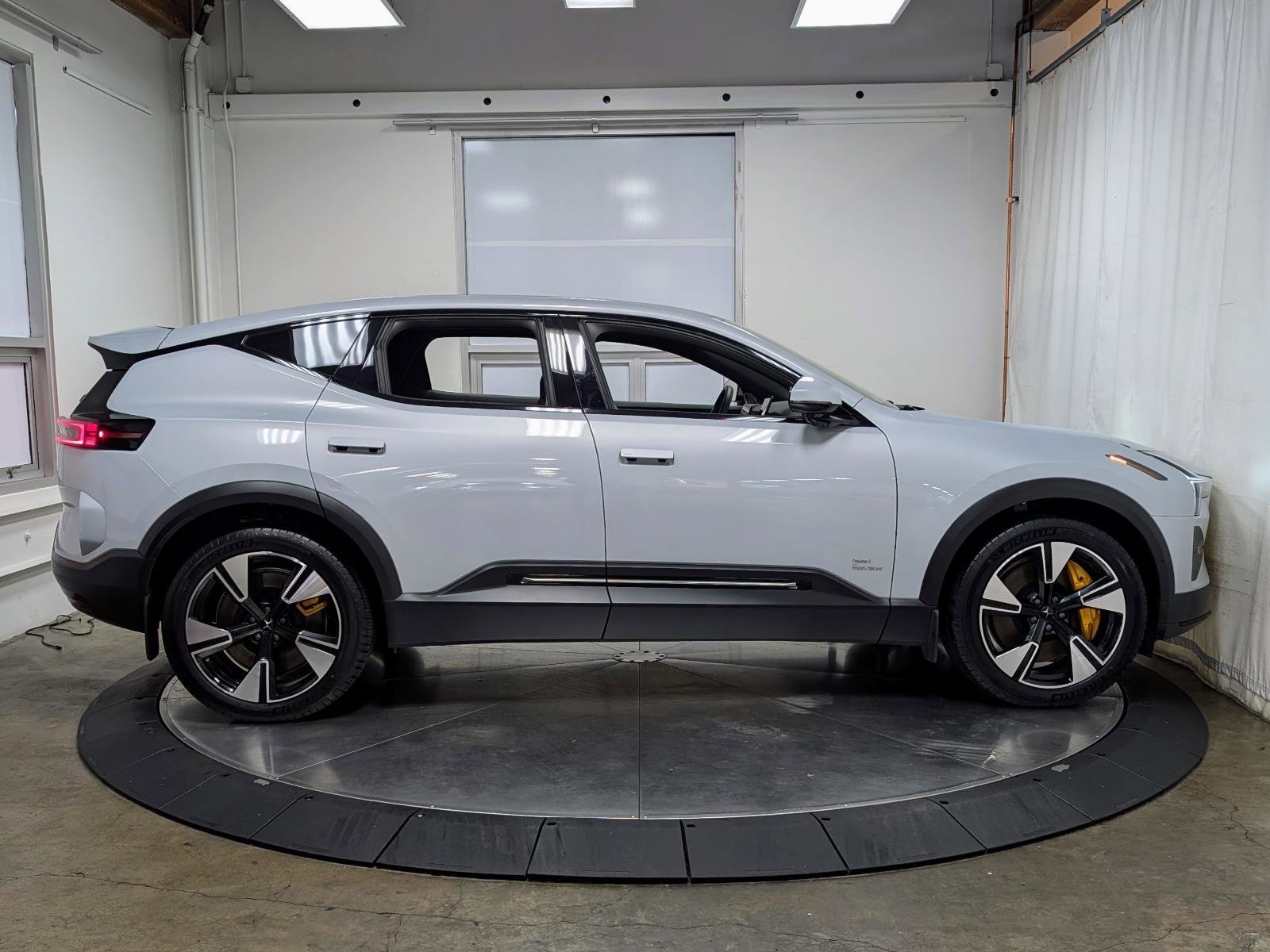 Used 2025 Polestar Polestar 3 image 10