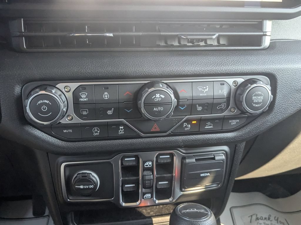 New 2026 Jeep Gladiator Sport AWD/4WD image 21