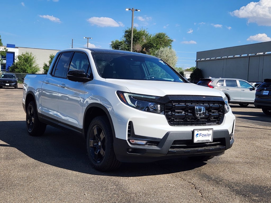 New 2026 Honda Ridgeline Black Edition image 3