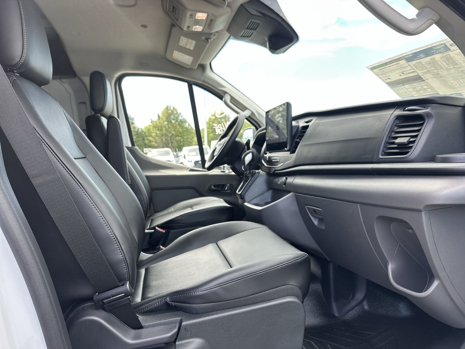 New 2026 Ford Transit 150 Low Roof RWD image 26