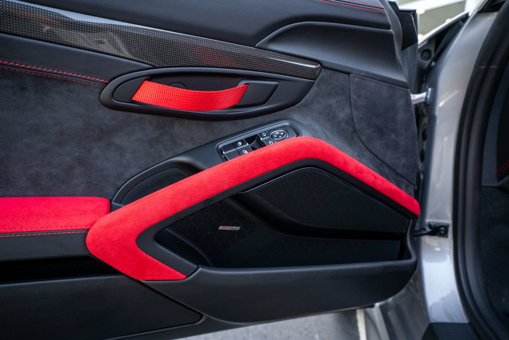 Used 2018 Porsche 911 GT2 RS RWD image 35