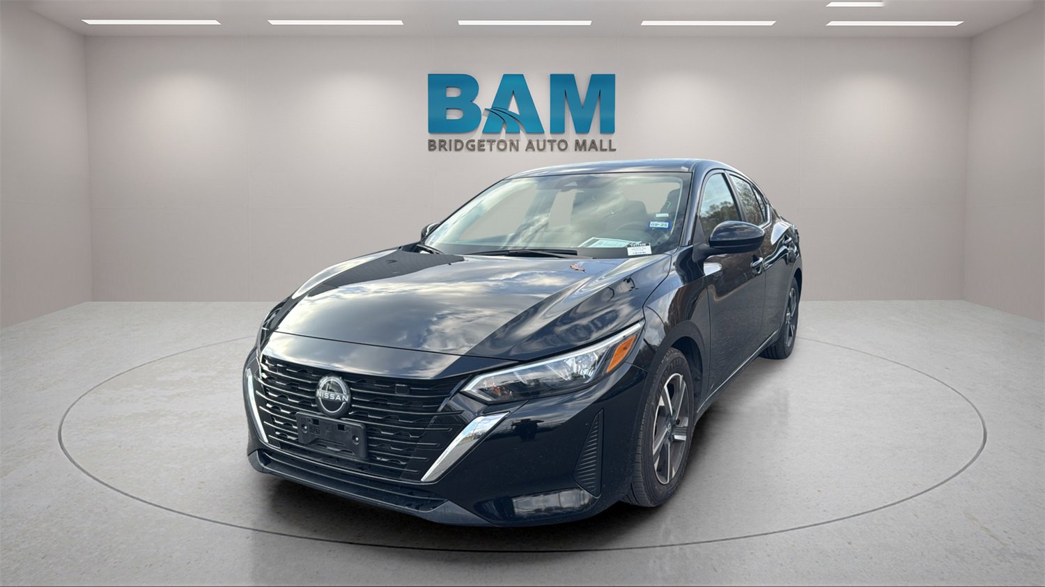 Used 2024 Nissan Sentra SV image 3