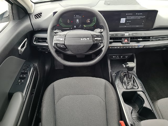 Used 2025 Kia K4 FWD image 24