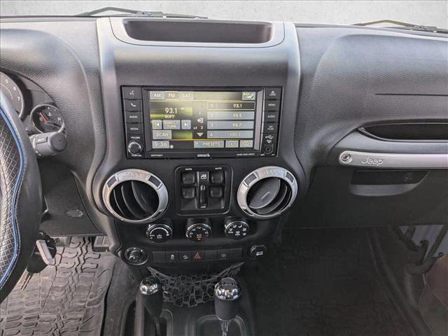 Used 2015 Jeep Wrangler Unlimited Sahara AWD/4WD image 12