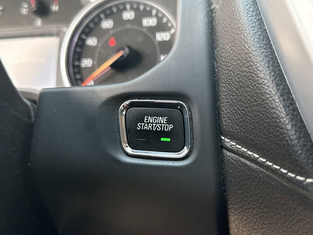Used 2022 GMC Acadia SLE w/ Driver Convenience Package FWD image 18