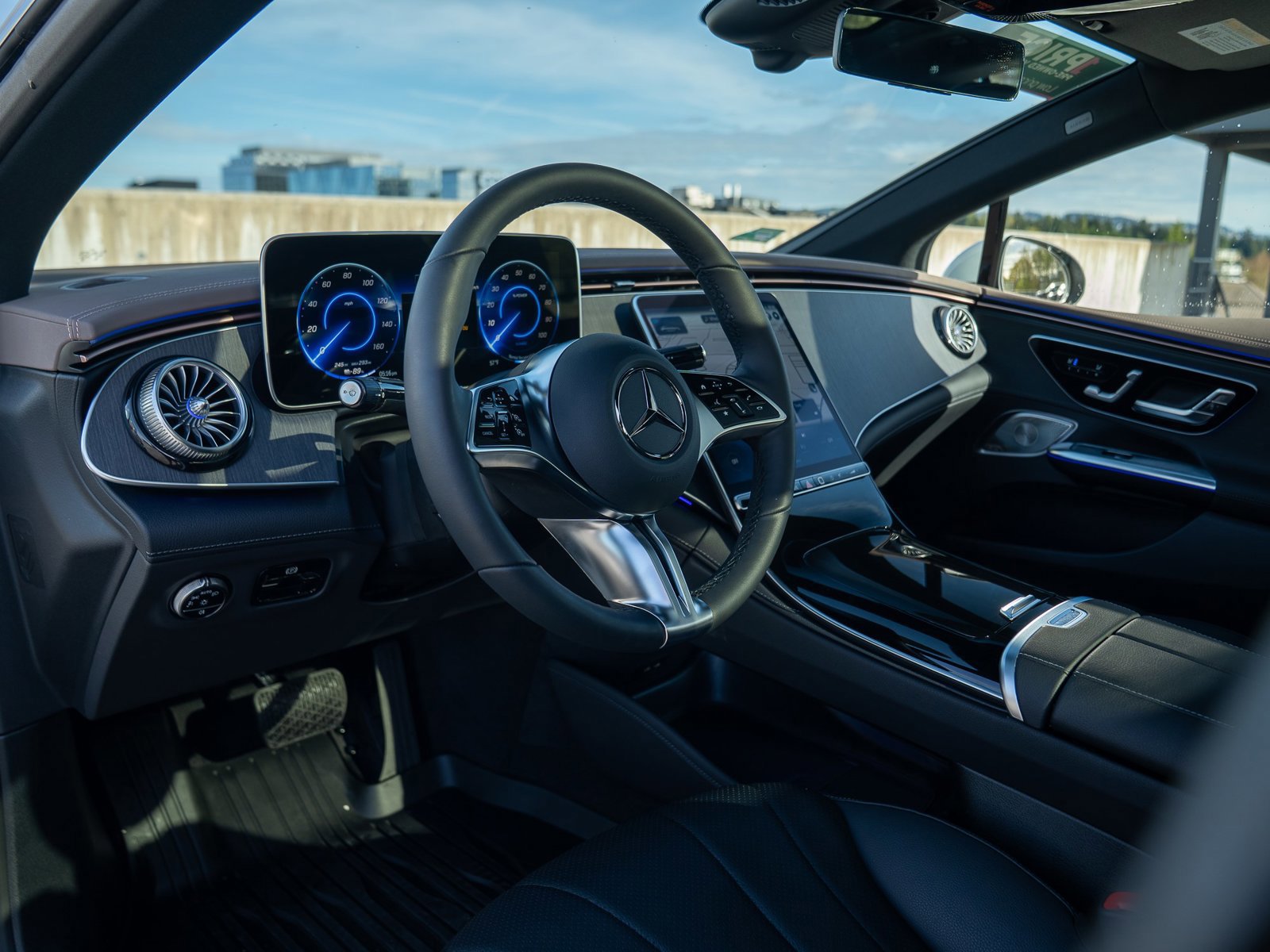 Certified 2026 Mercedes-Benz EQE 320 4MATIC Sedan image 16