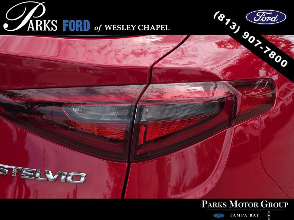 Used 2023 Alfa Romeo Stelvio Sprint RWD image 7