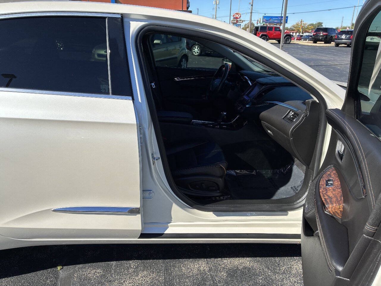 Used 2014 Chevrolet Impala LTZ FWD image 27