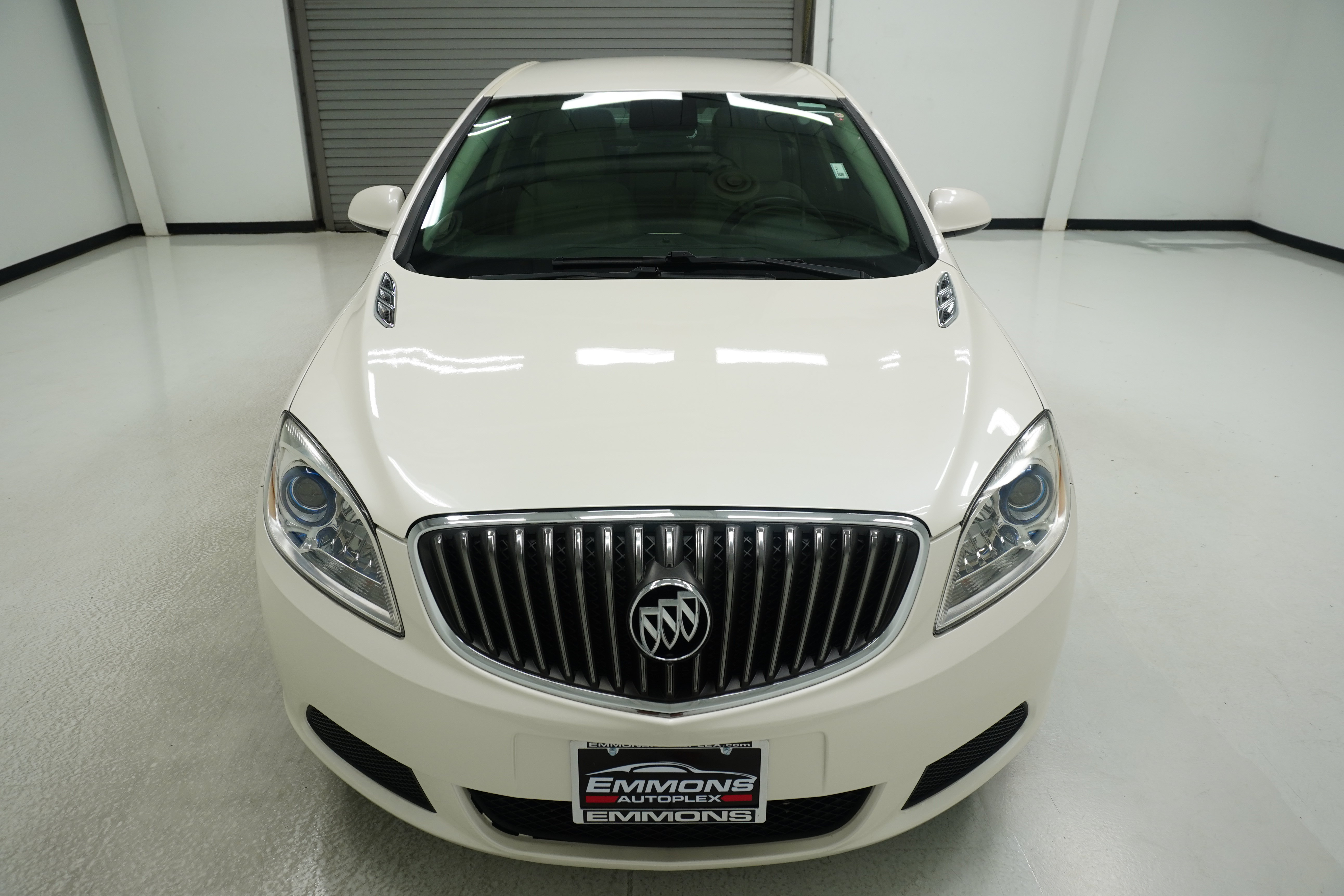 Used 2016 Buick Verano w/ Comfort Package FWD image 2
