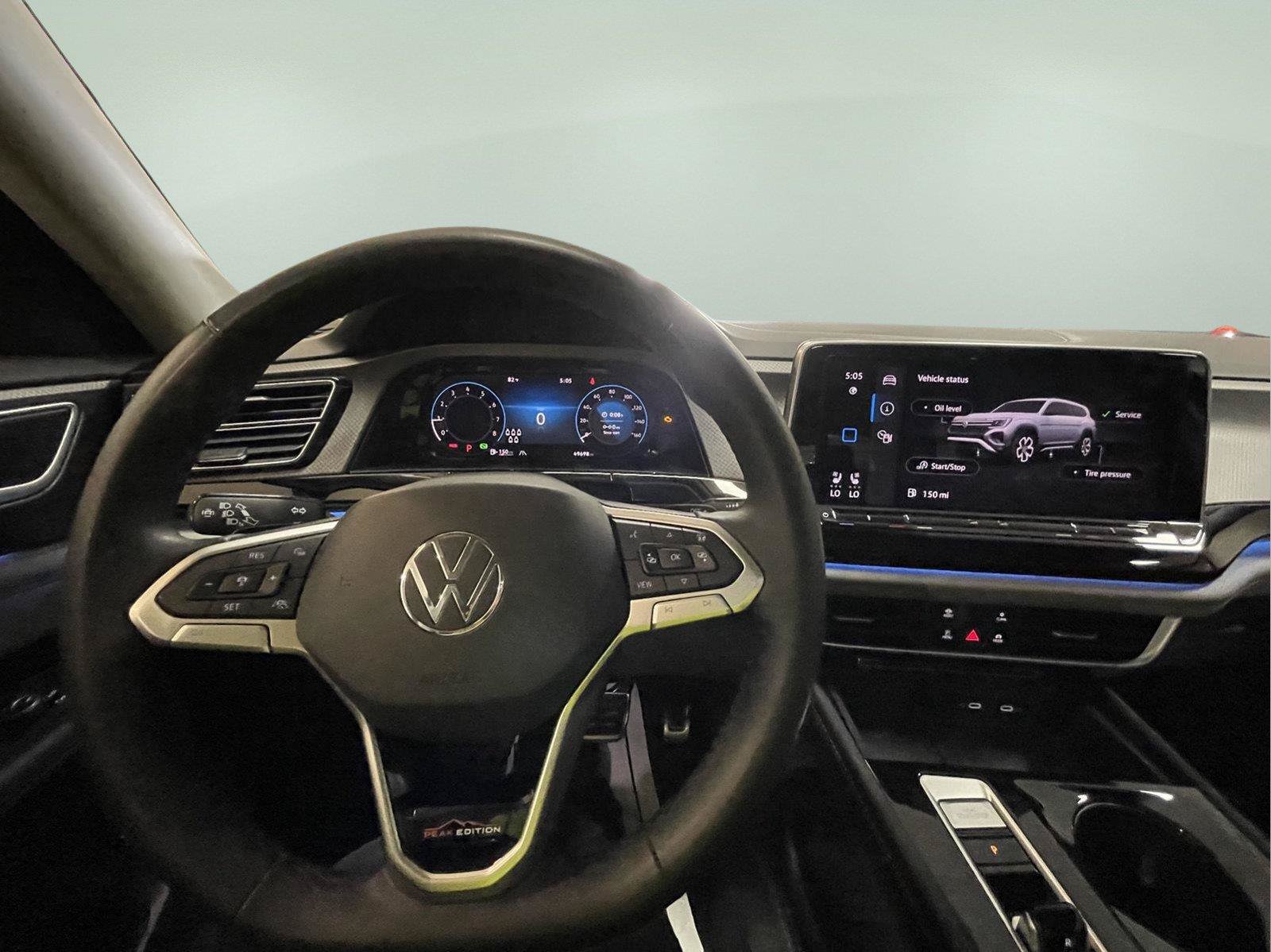 Used 2024 Volkswagen Atlas Peak Edition SE AWD/4WD image 26