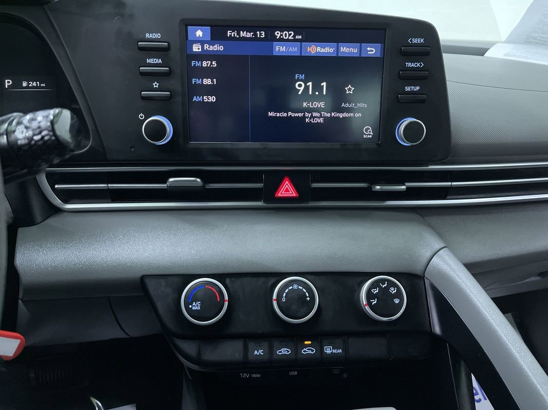 Used 2021 Hyundai Elantra SE image 20