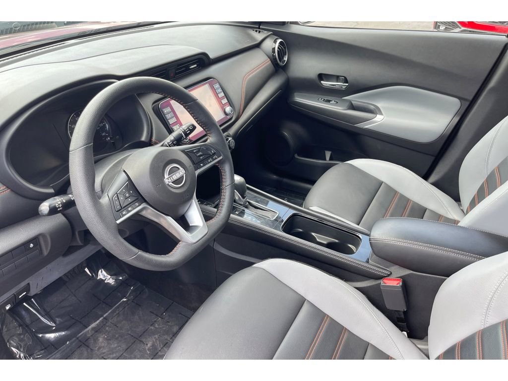 Used 2022 Nissan Kicks SR w/ Premium Package FWD image 10