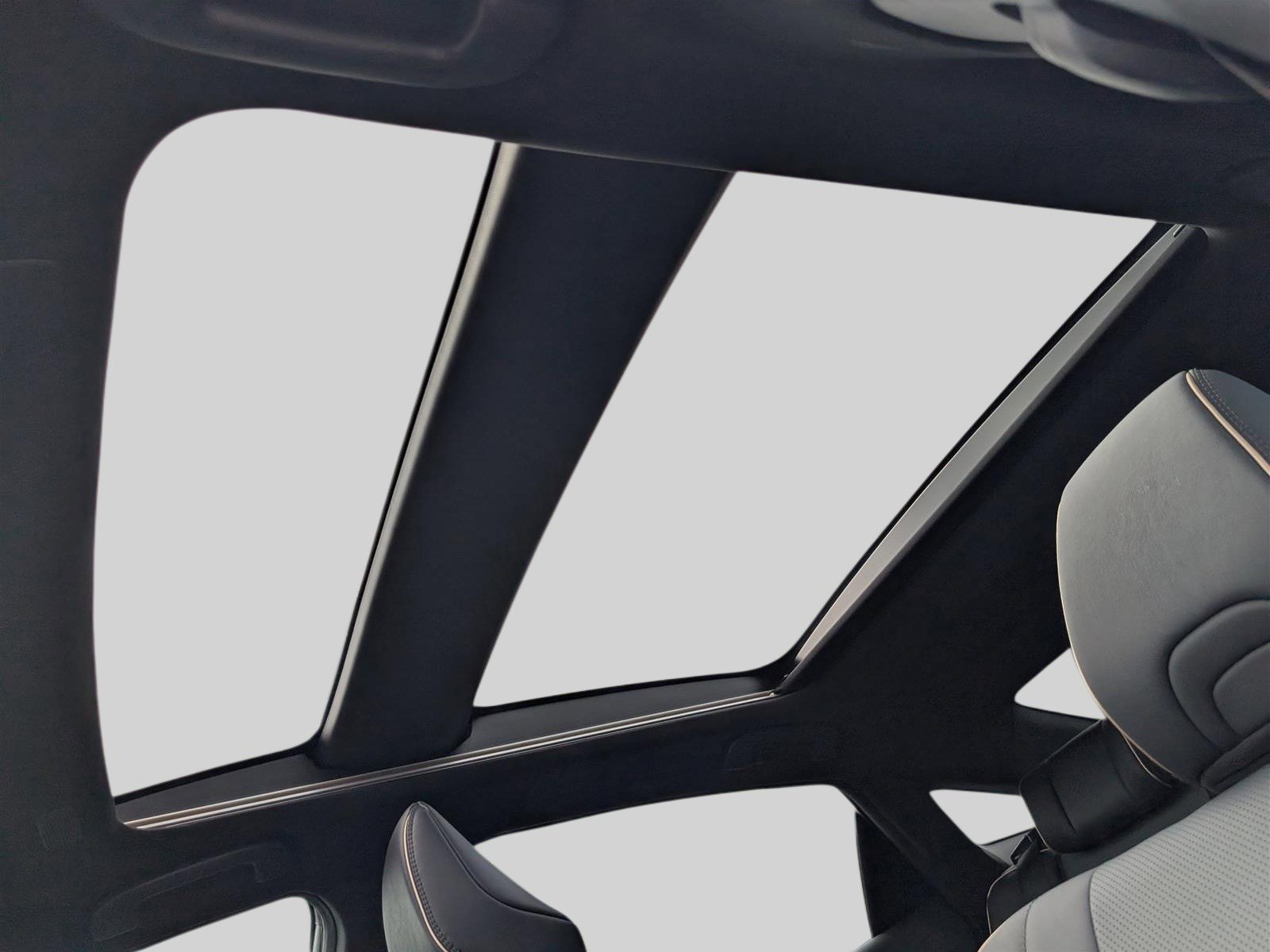 Used 2023 Toyota Crown Platinum image 20