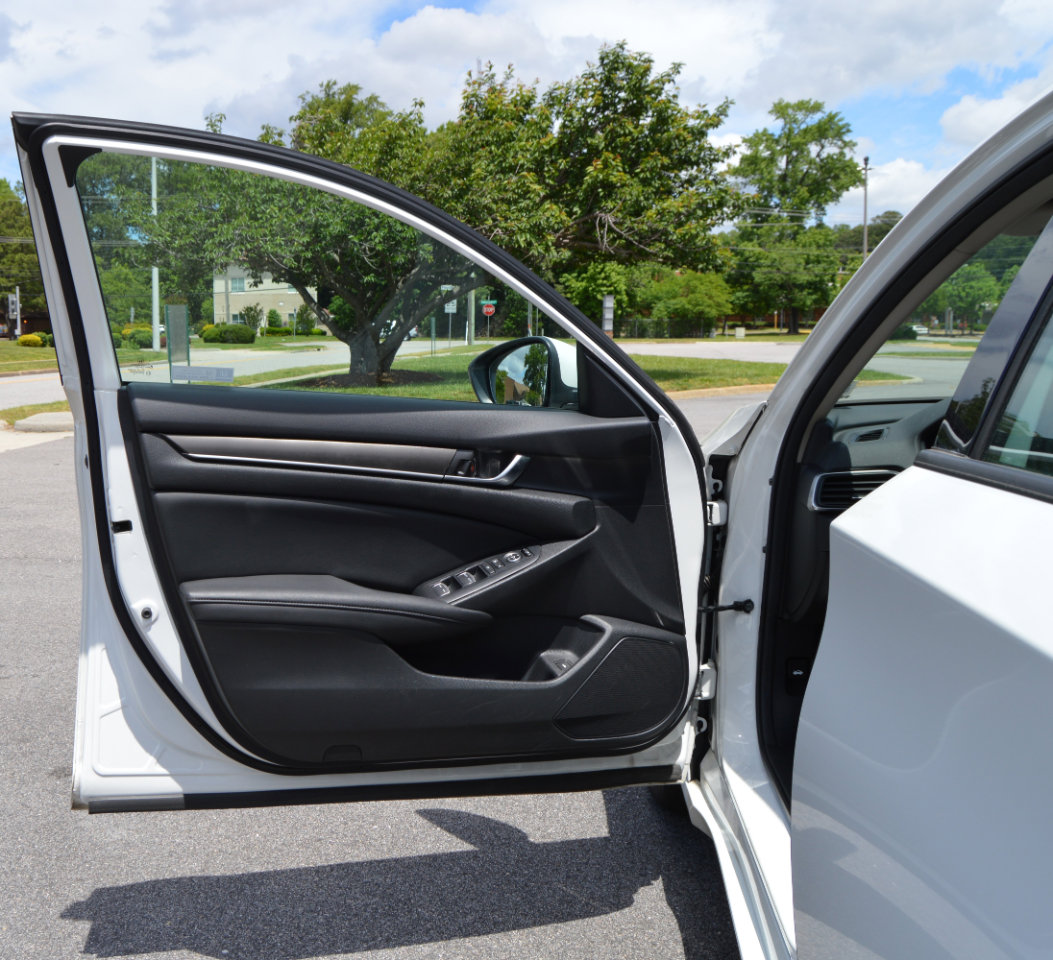 Used 2021 Honda Accord LX image 12